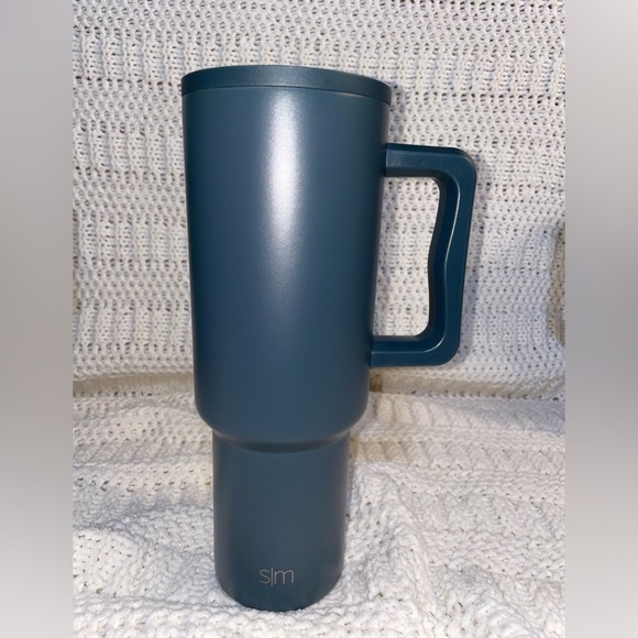 GRAPHITE Simple Modern 40oz Trek Tumbler - Picture 2 of 3